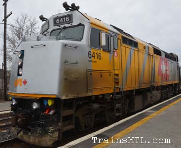 Locomotive VIA6416 right side with new colors/ coté droit avec nouvelles couleurs